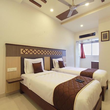 Oyo 11489 Pkn Classic Regency Madurai Exteriör bild