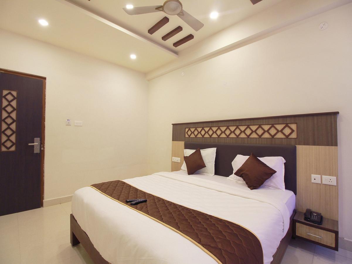 Oyo 11489 Pkn Classic Regency Madurai Exteriör bild